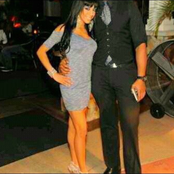 Sexy Blue BCBG Cold Shoulder dress - Picture 4 of 8